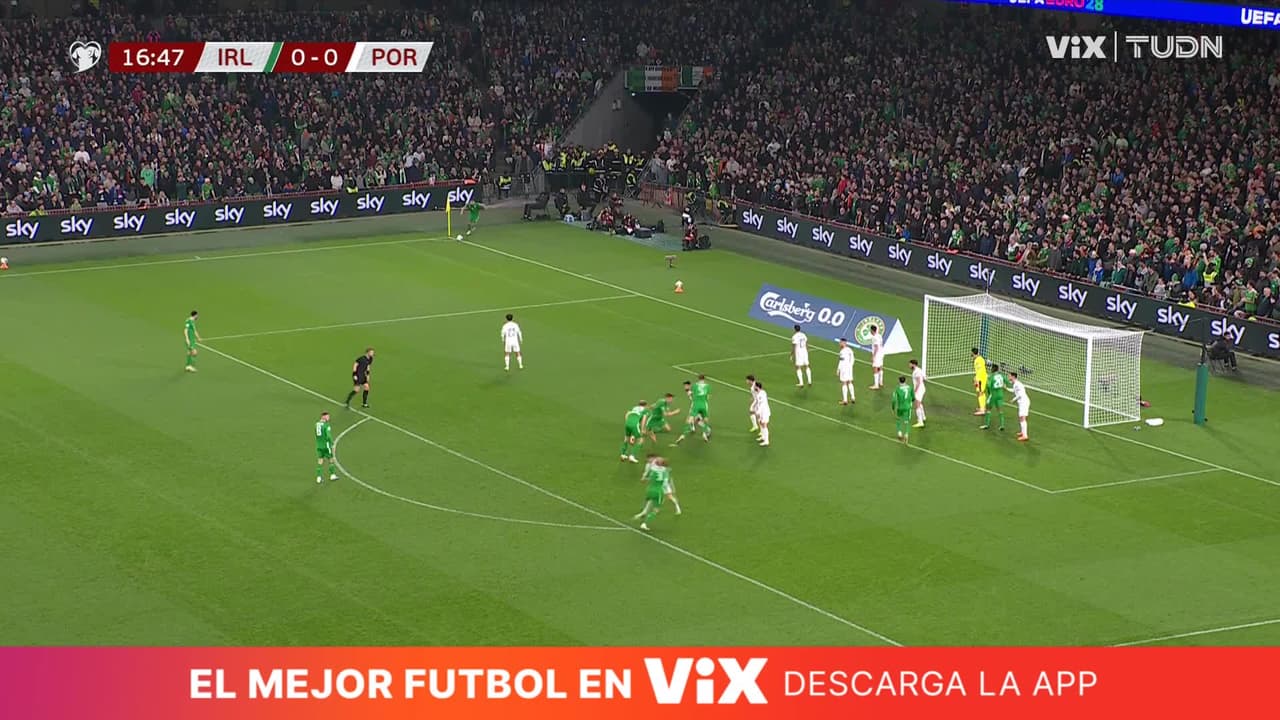 ¡Paren todo! ¡Gol de Irlanda! Troy Parrott sorprende a la defensa en tiro de esquina
