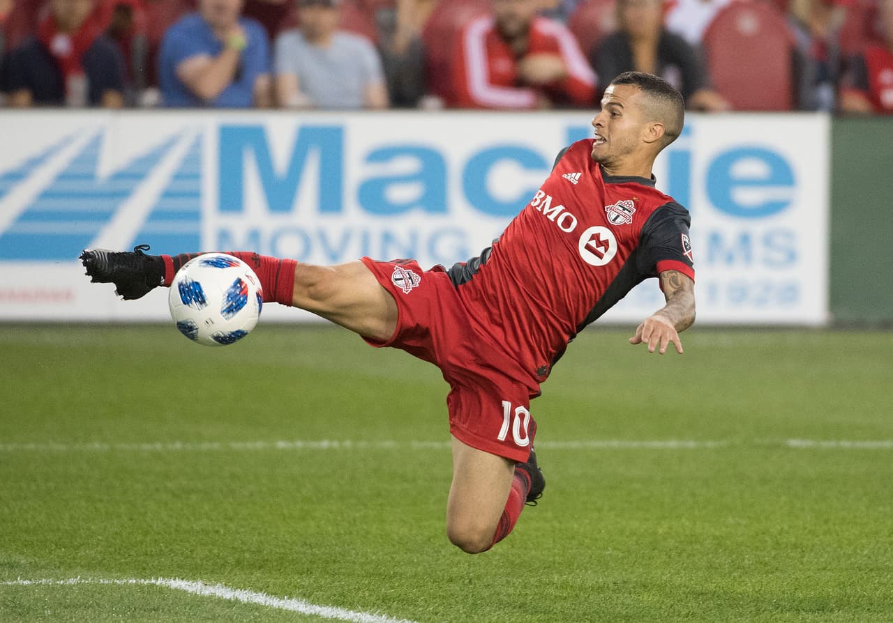 El genio de Sebastian Giovinco vuelve a brillar para Toronto FC. ¿Logrará 'la Hormiga Atómica impulsar a su equipo hasta la postemporada? (USA Today Images)