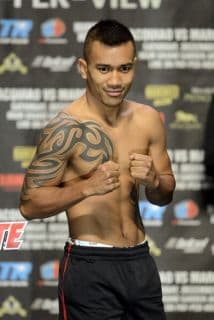 Mercito Gesta contra Carlos Molina el 30 de abril en California