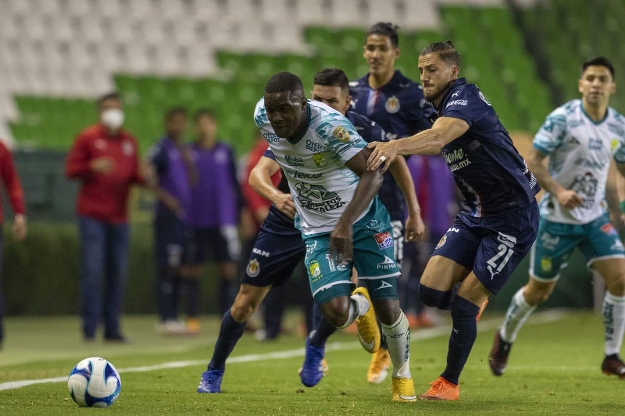 Con goles de Jesús Sánchez, José Macías y Alejandro Mayorga, Chivas vence 1-3 a León de visita y se adueña de los puntos. Chivas avanza hasta la posición número 11 y León se queda en el sótano con la quinceava plaza con cuatro unidades.