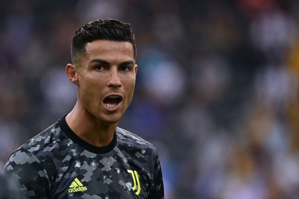 ¿Se queda? Cristiano, suplente en el debut de la Juventus en la Serie A