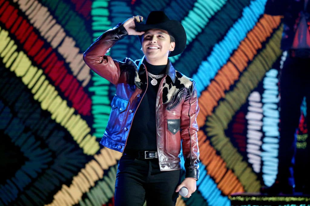 El recién comprometido Christian Nodal y Natti Natasha van con ocho nominaciones.