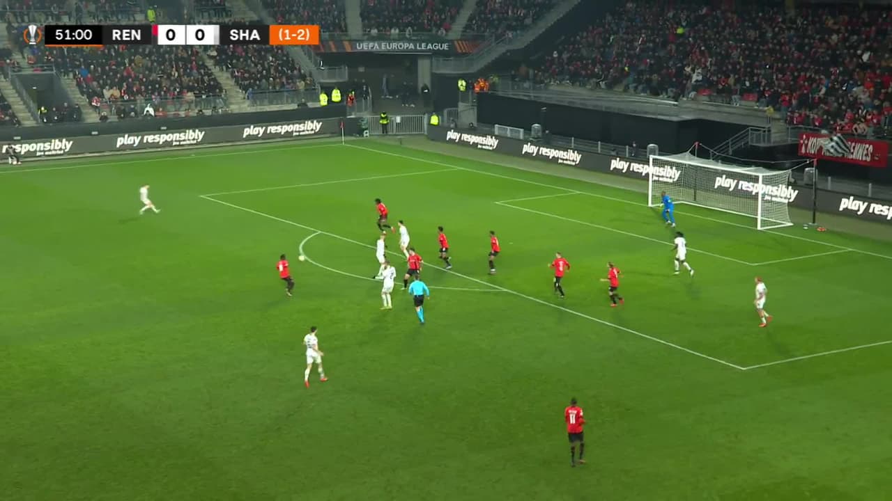 ¡GOL!  anota para Rennes. Karl Toko Ekambi
