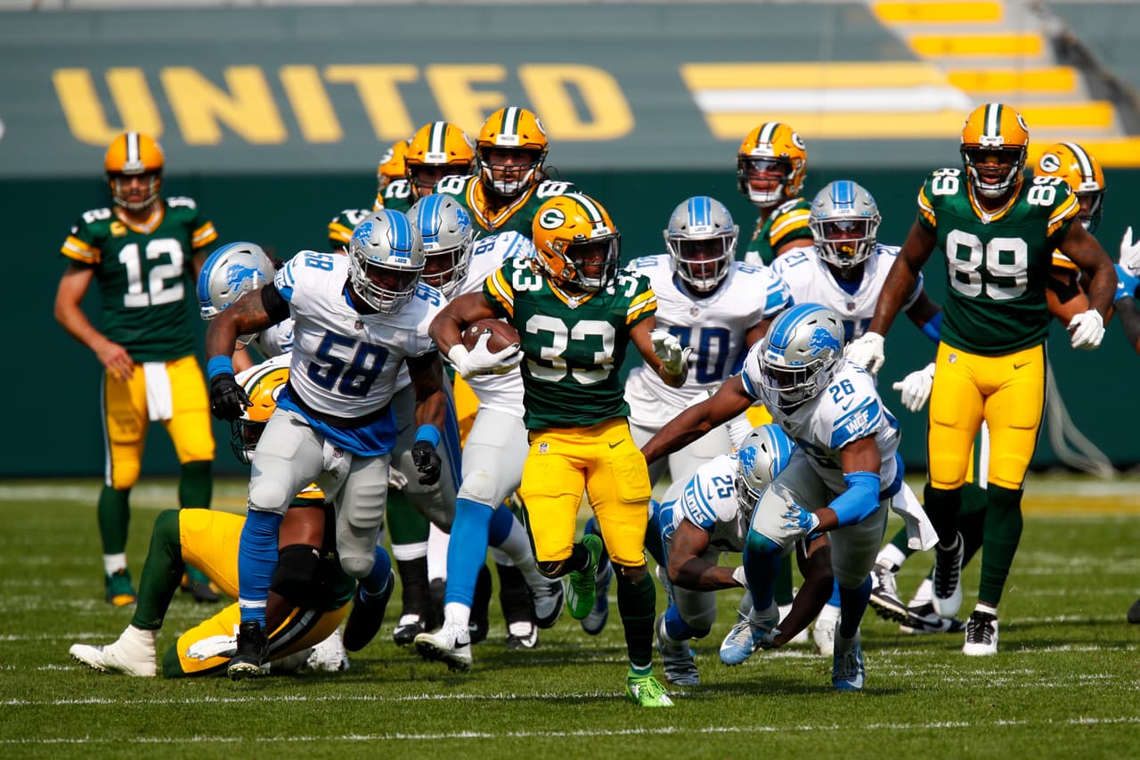 Aaron Jones se echa el equipo al hombro y con más de 160 yaradas por tierra y tres touchdowns, el corredor encamina a los Packers a su victoria 21-42 sobre los Detroit Lions.
