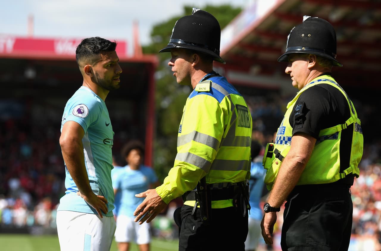 Aunque los ánimos se calmaron, la Policía abrió una investigación en contra del jugador para determinar si hubo agresión.