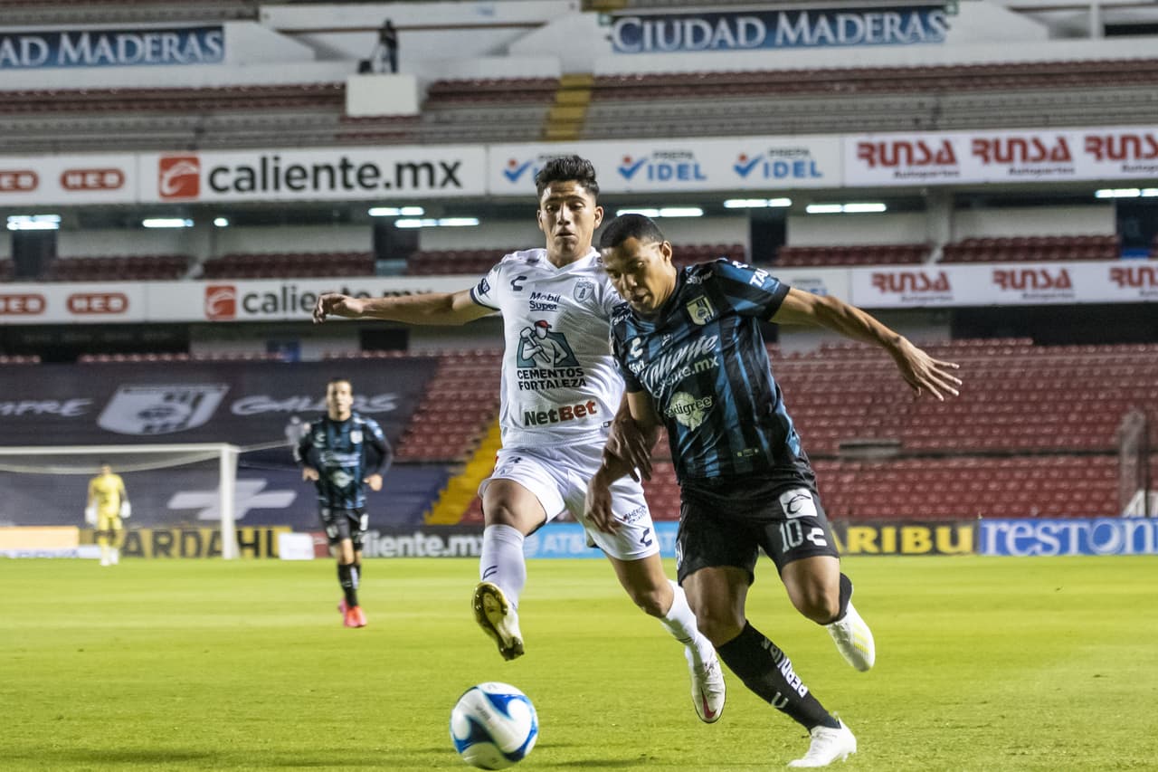 Con goles de Fernando Madrigal, Antonio Valencia y Kevin Ramírez, Querétaro vence en casa 3-1 a los Tuzos y se adueñan de los puntos. Los Gallos llegan a 9 puntos y se quedan con el segundo lugar momentáneo, Pachuca se queda en el fondo de la tabla con dos puntos.