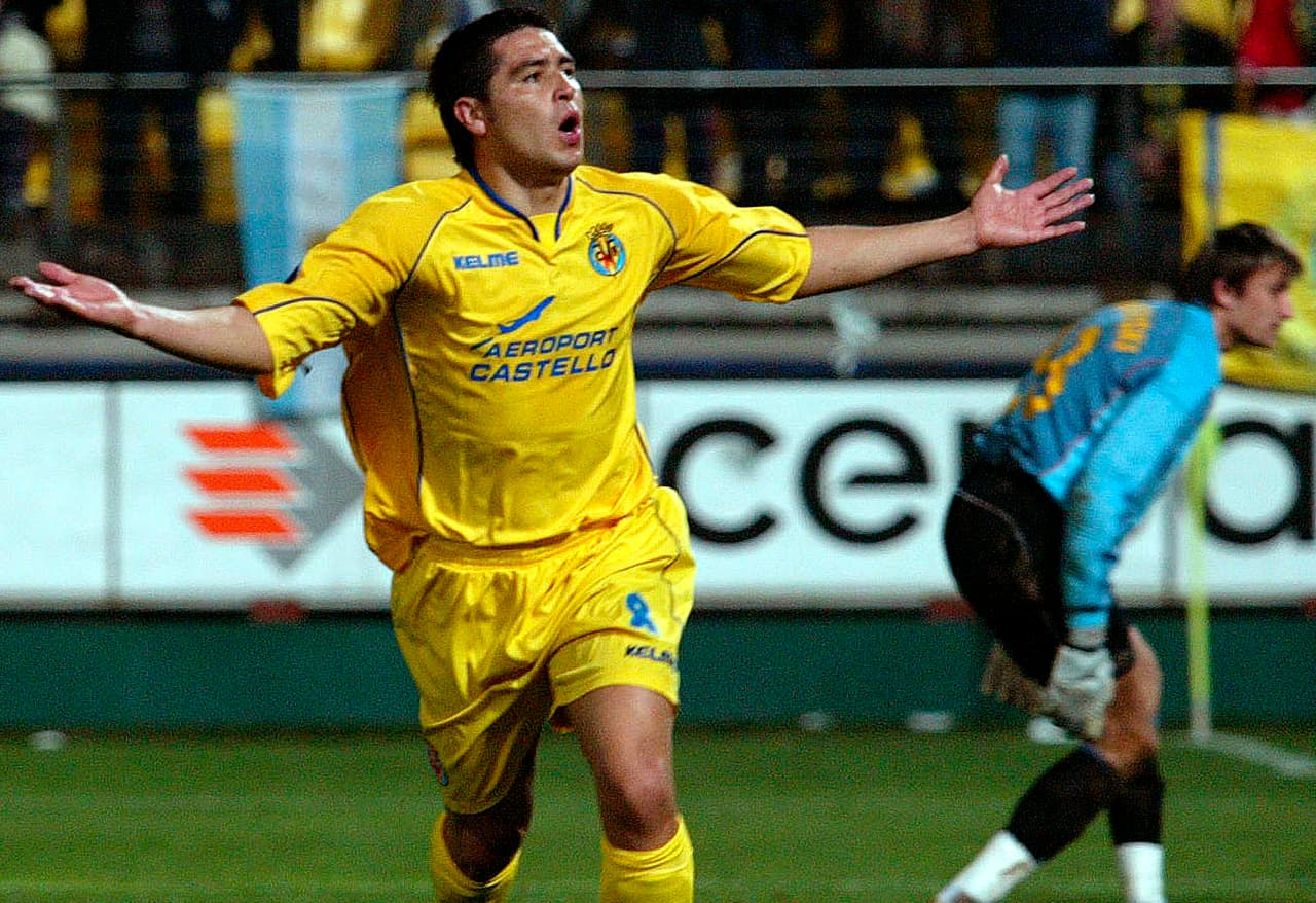 Pasó al Villarreal y allí fue donde más brilló en Europa. Fueron tres temporadas y media en las que ganó dos Intertoto de la UEFA y llevó al equipo a semifinales de Champions League.