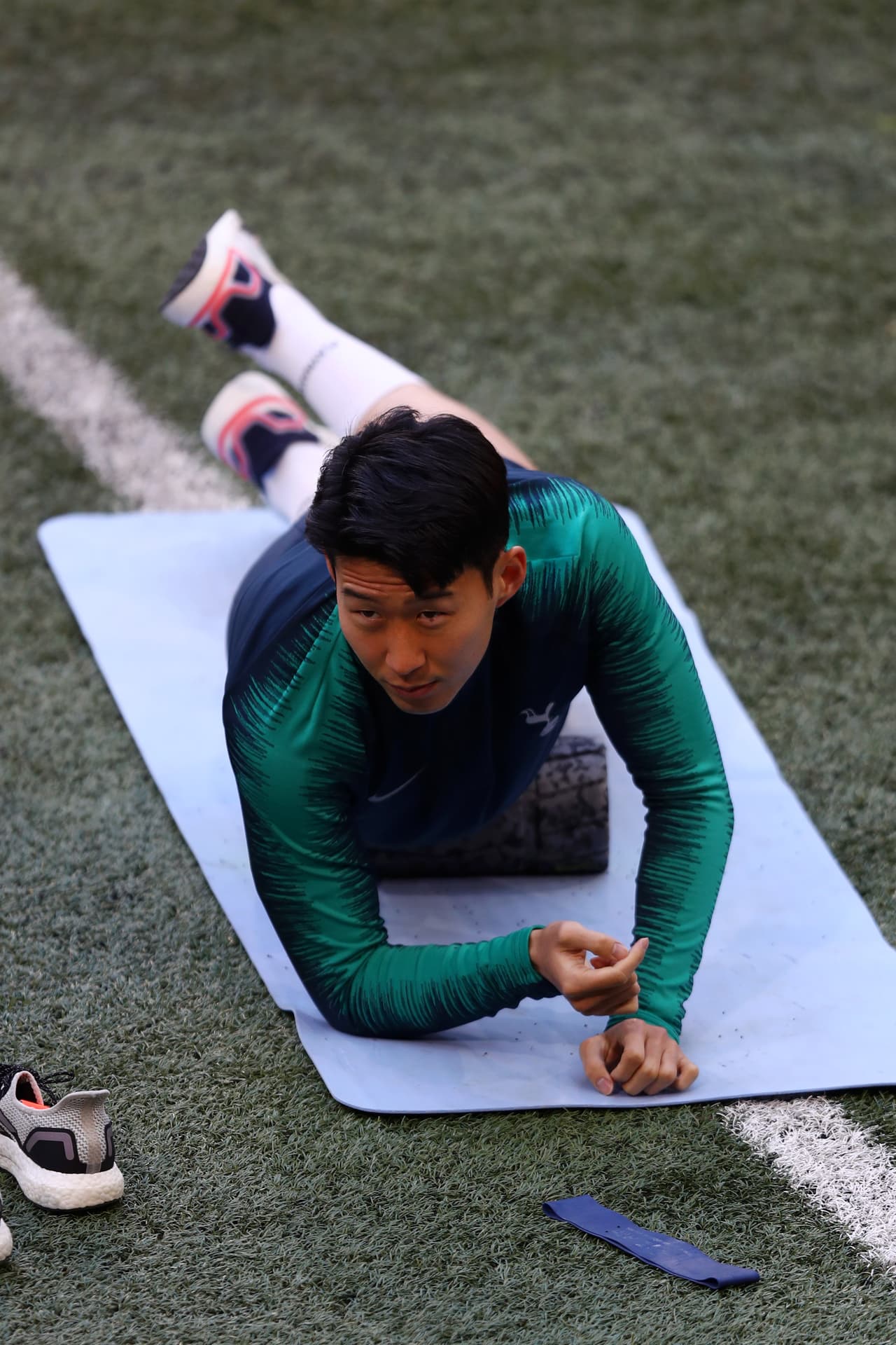 El regreso de Heung-Min Son para el choque de vuelta de la Semifinal y un Jan Vertonghen enmascarado marcaron el entrenamiento del Tottenham, que apela a la calma y concentración para remontar el 1-0 contra Ajax en Champions.