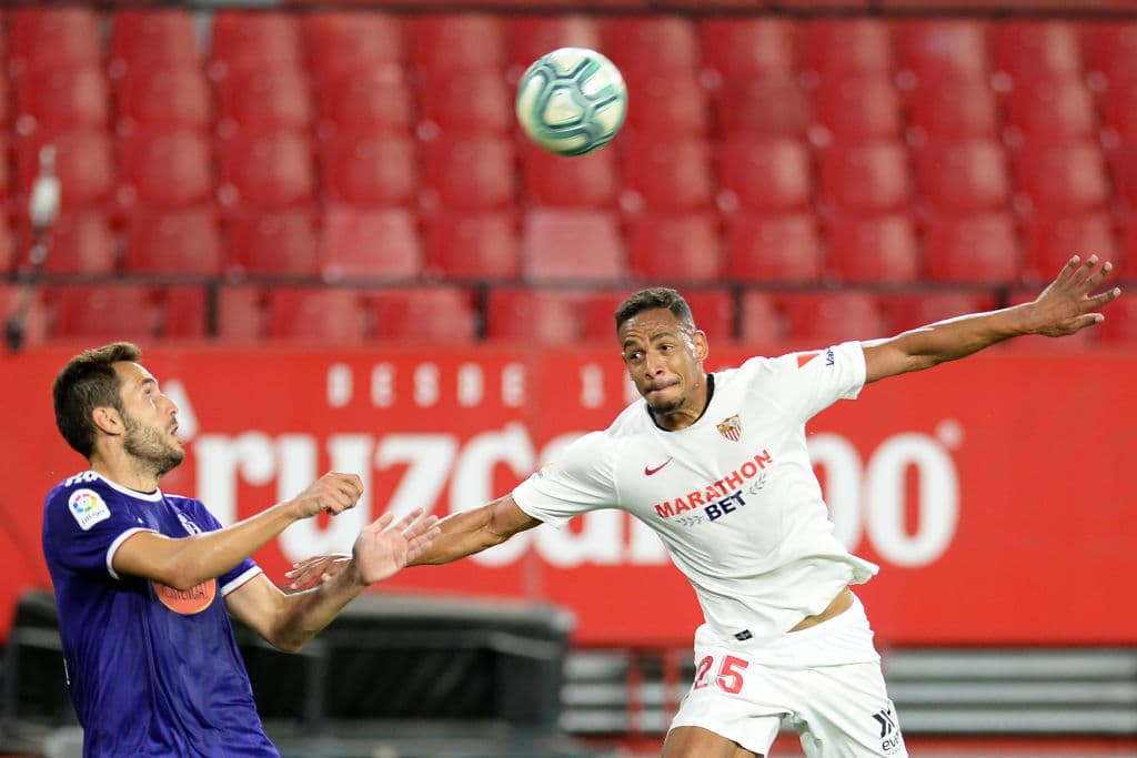 Con un gol desde los 11 pasos de Lucas Ocampos al minuto 83, el Sevilla logra salir del tropiezo y se conforma con un punto.