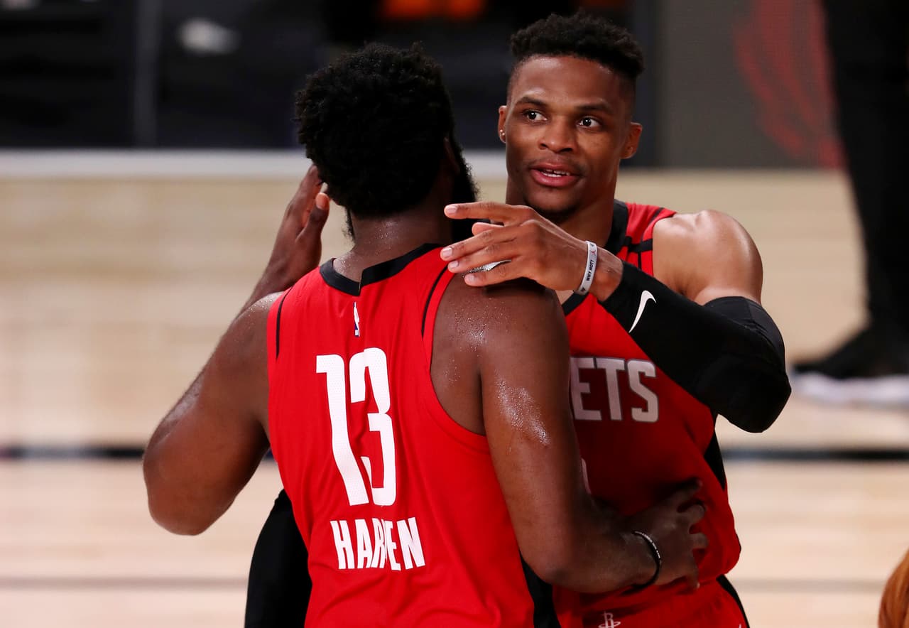 James Harden guía a Houston Rockets en reanudación de la NBA