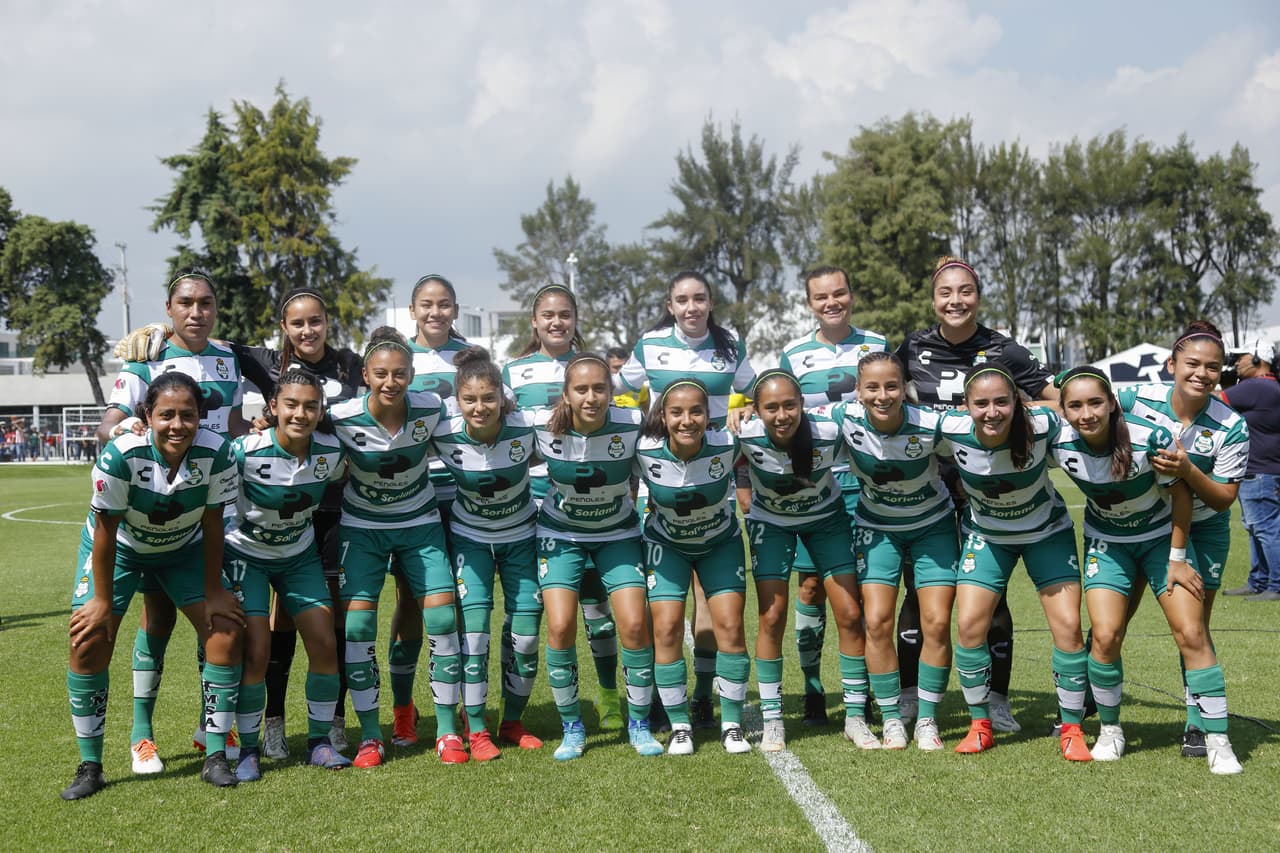 Con hat-trick de Estela Gómez, las de Torreón vencieron a las Chivas en Guadalajara 2-3; Dania Pérez y María Guadalupe Velázquez descontaron por las locales.