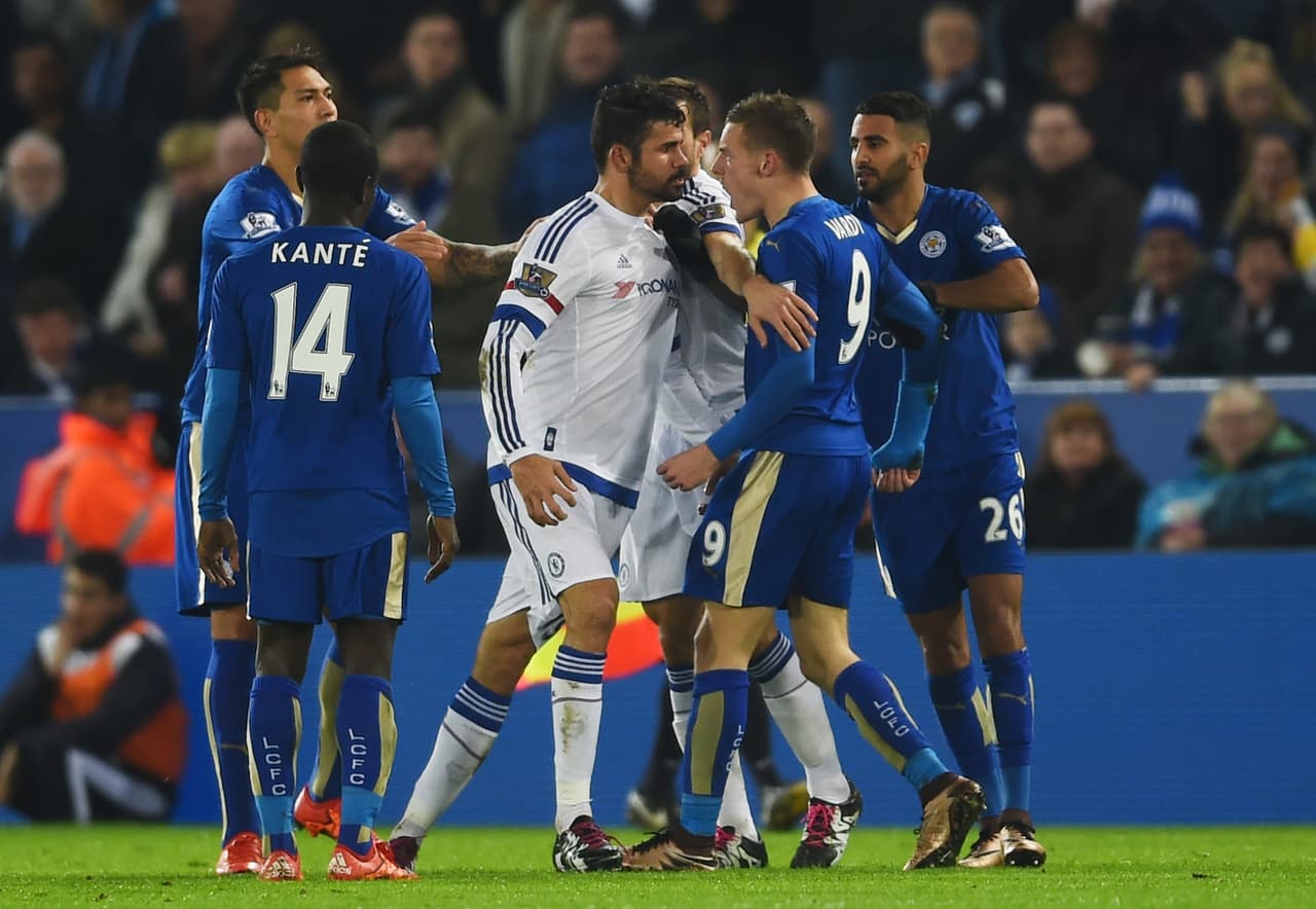 Leicester 2-1 Chelsea: Nueva derrota de los 'Blues' y peligra el puesto de Mourinho 