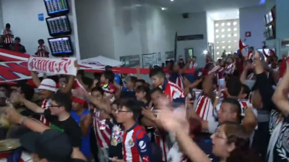 Previo al encuentro de la jornada 8 contra Cruz Azul, los aficionados alientan al rebaño.
