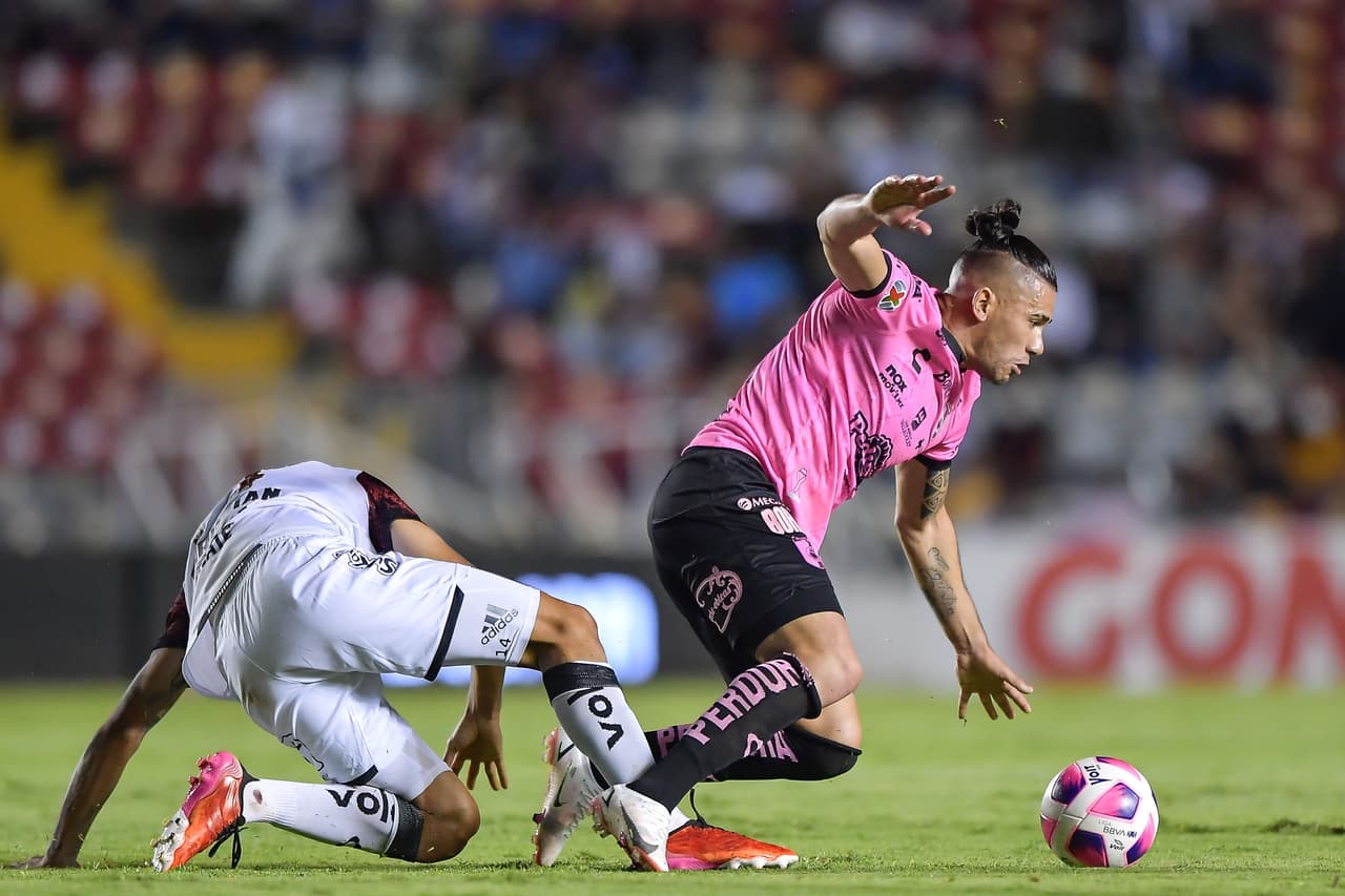 Kevin Ramírez no deja que Tijuna se lleve los puntos de visita y anota el tanto del empate 1-1.