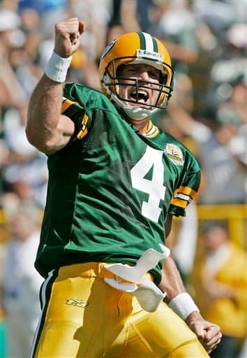 Los Green Bay Packers reconocieron la trayectoria del ex QB Brett Favre en su anillo de honor y NFL.com/Español se dio a la tarea de recolectar las mejores imágenes de su carrera y su trayectoria hacia la inmortalidad (AP-NFL).