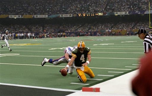 Los Green Bay Packers reconocieron la trayectoria del ex QB Brett Favre en su anillo de honor y NFL.com/Español se dio a la tarea de recolectar las mejores imágenes de su carrera y su trayectoria hacia la inmortalidad (AP-NFL).