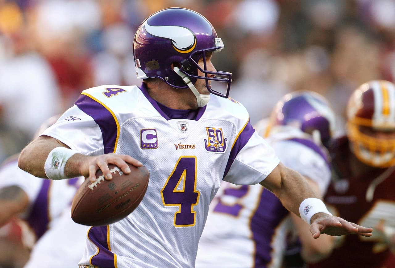 Los Green Bay Packers reconocieron la trayectoria del ex QB Brett Favre en su anillo de honor y NFL.com/Español se dio a la tarea de recolectar las mejores imágenes de su carrera y su trayectoria hacia la inmortalidad (AP-NFL).