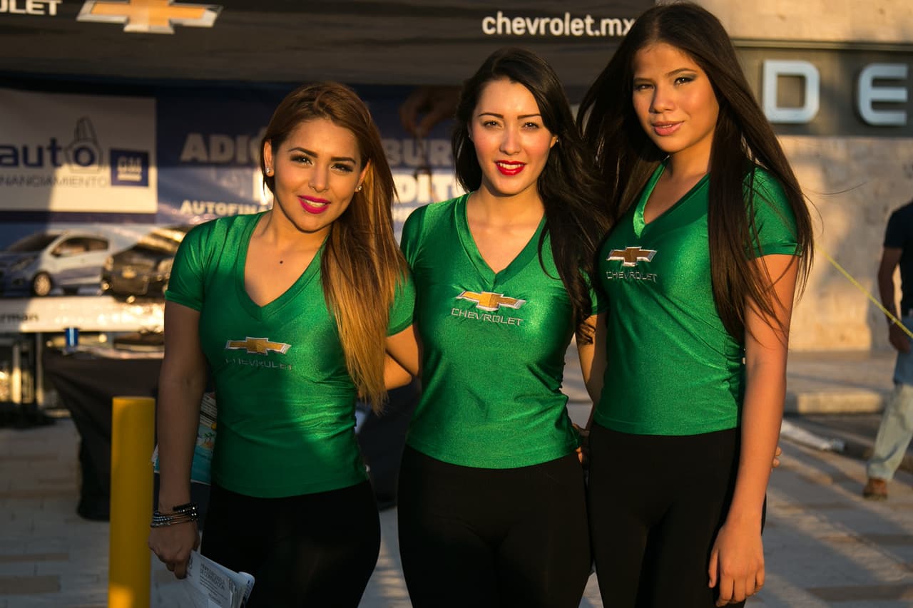 La belleza de las porristas en la fecha 3