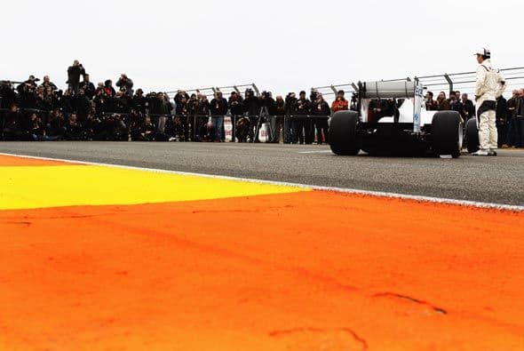 Kamui Kobayashi atrajo a gran cantidad de prensa especializada de su país.