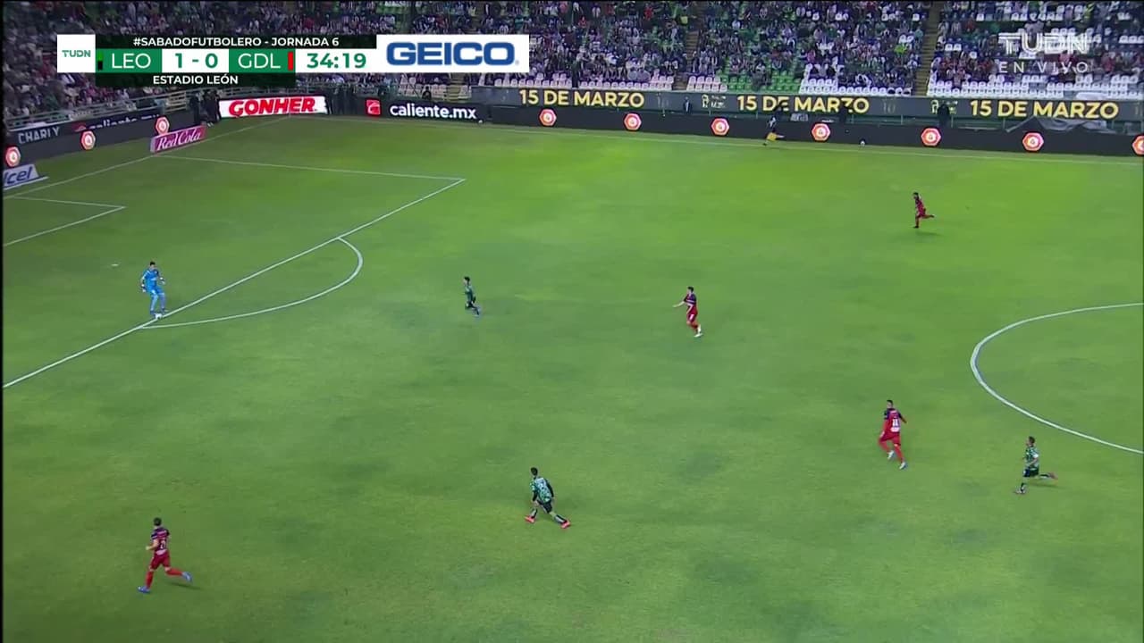 ¡TIRO ATAJADO! disparo por Ángel Zaldívar.