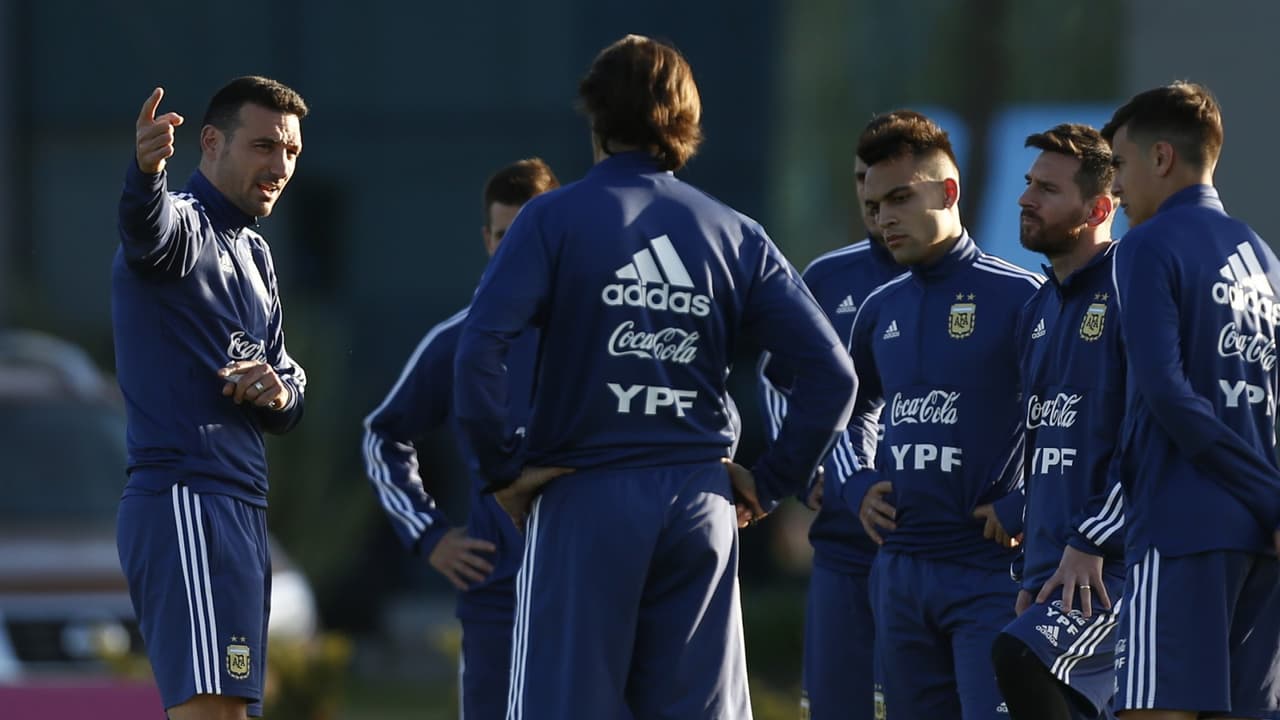 Lionel Scaloni seguirá al mando de la selección argentina