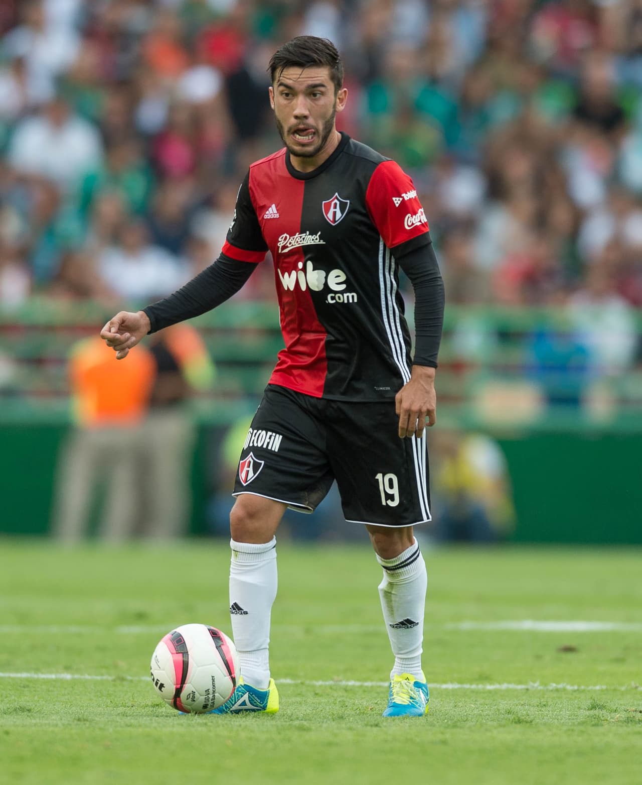 Entre los mediocampistas sobresalió el mexicano Juan Pablo Vigón gracias a los 12 puntos logrados en la Fecha 1 del Apertura 2017.