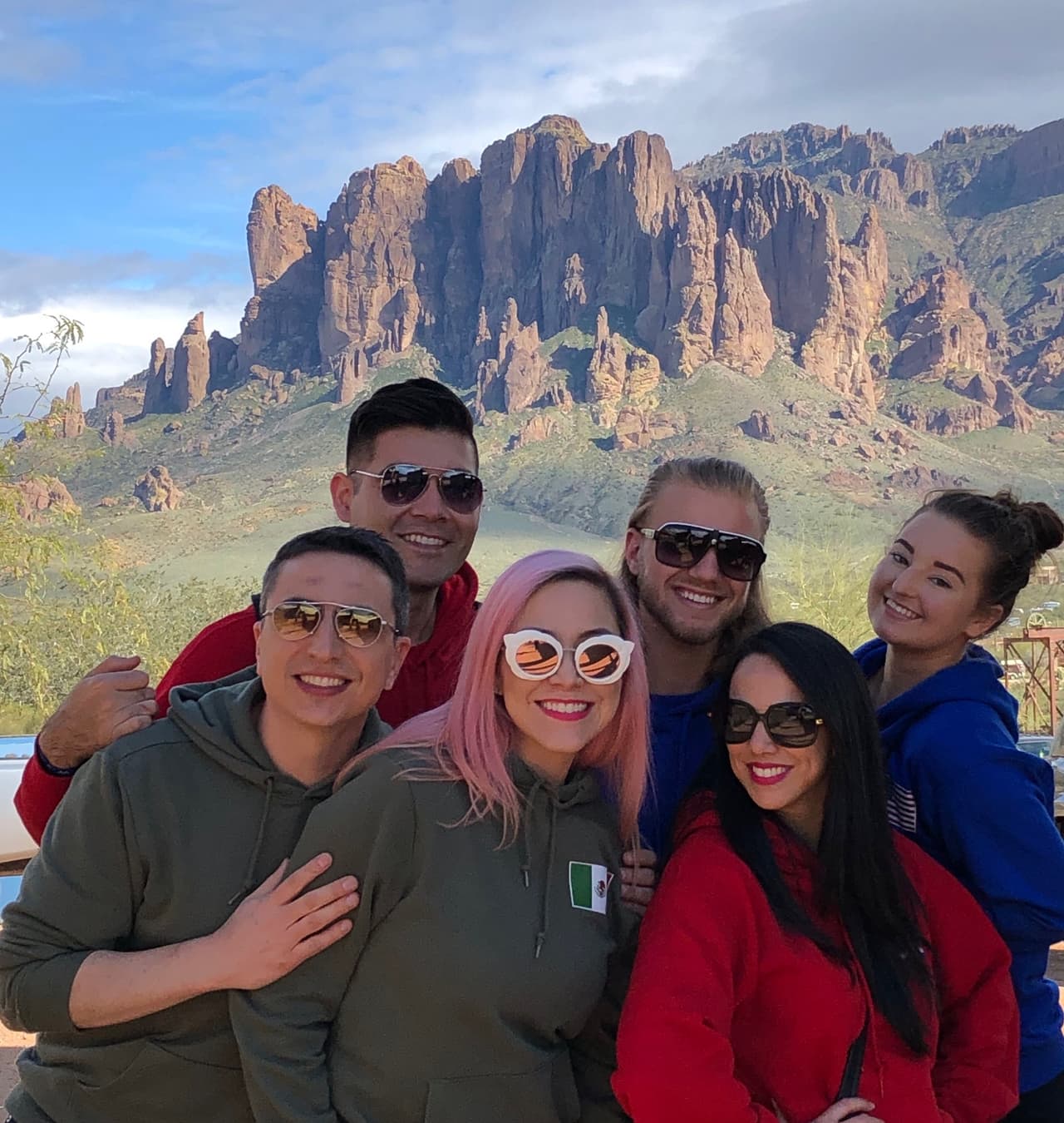 Con el estilo del Viejo Oeste, los participantes de 'La Carrera' vivieron en Nashville y sus hermosos paisajes el noveno capítulo de esta competencia por pases a la Final de la Copa Oro.