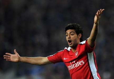 El 17 de febrero de 2010 se jugó la ida de los octavos de final de la Champions League 09/10 entre el Arsenal y Porto. Los lusos superaron a los 'gunners' por 2-1.