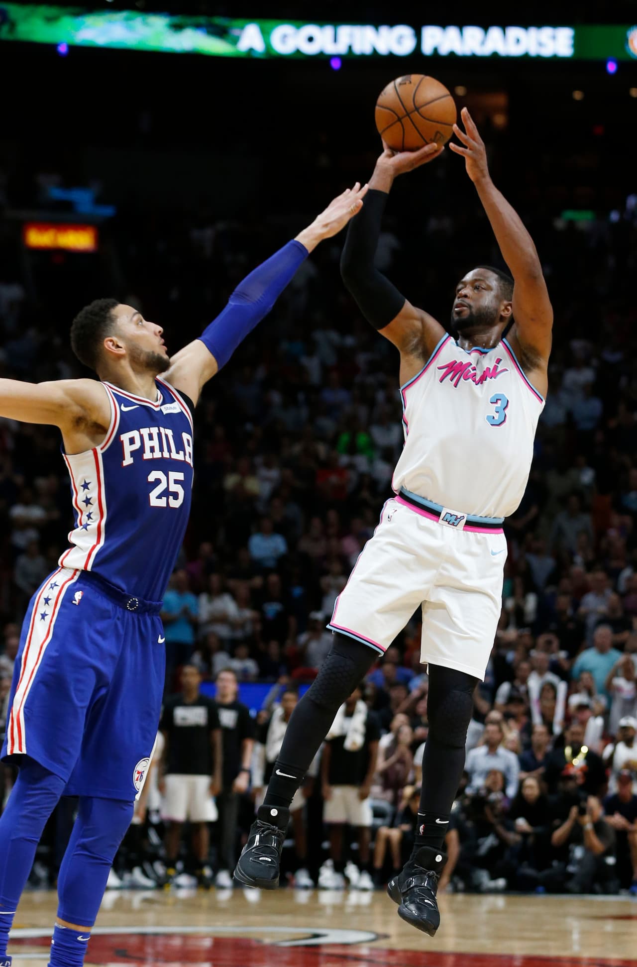 La motivación de Wade en la cancha fue evidente, en una jornada emotiva y en la que su equipo nunca estuvo arriba del marcador por más de tres puntos.