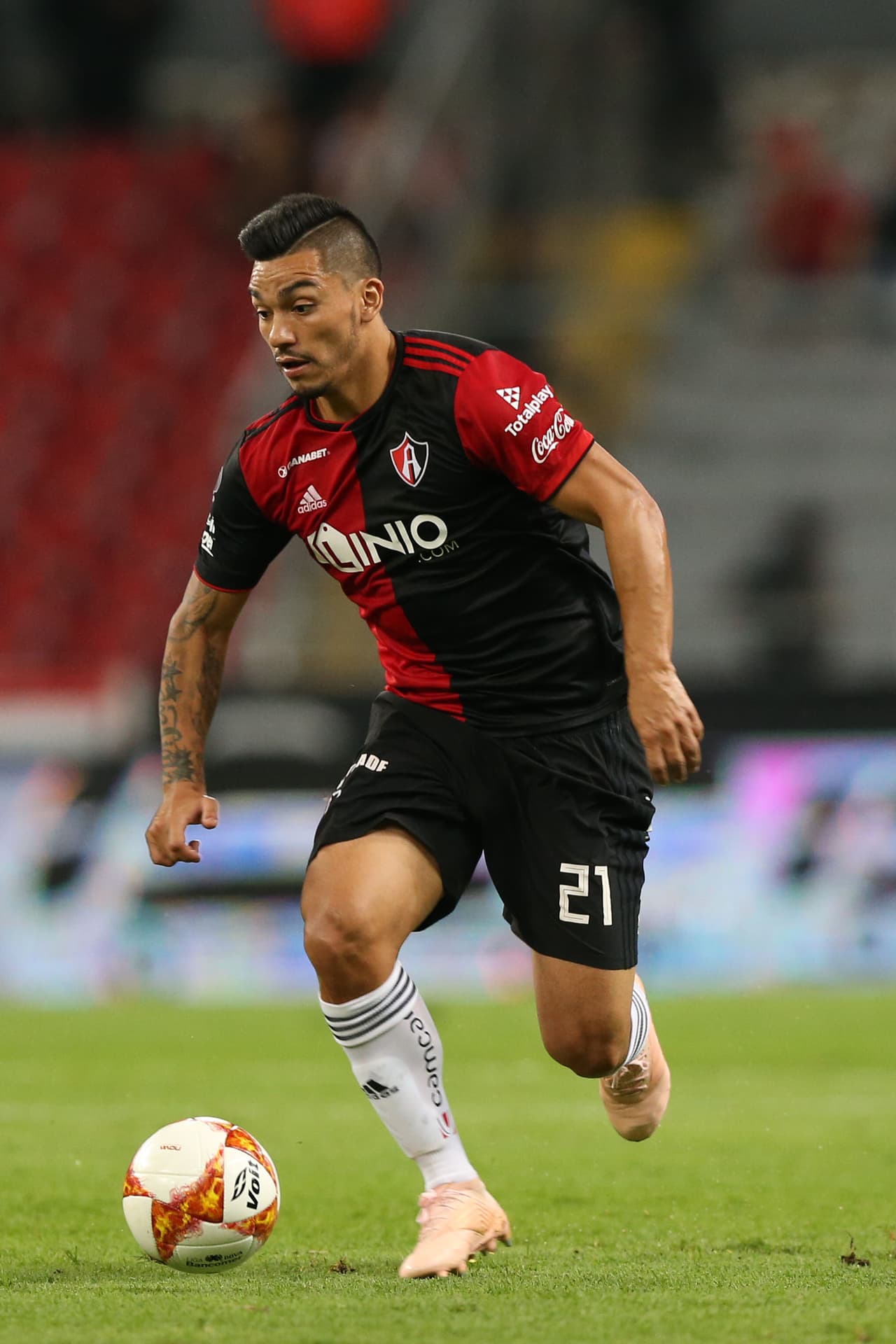 <b>Lorenzo Reyes </b>(Chile / Atlas)