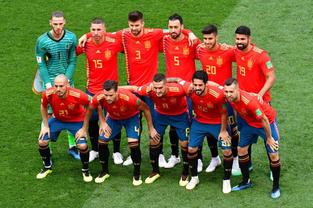 España en el comienzo del partido no contó con Andrés Iniesta por decisión técnica.
