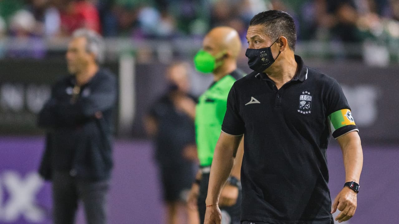 Ignacio Ambriz admite errores y no demerita a Mazatlán