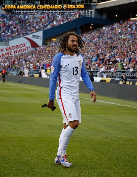 Jermaine Jones: Fue un buen escudo, la dinámica del medio campo de Colombia le hizo daño. No repartió muchos balones. Calificación: 7.