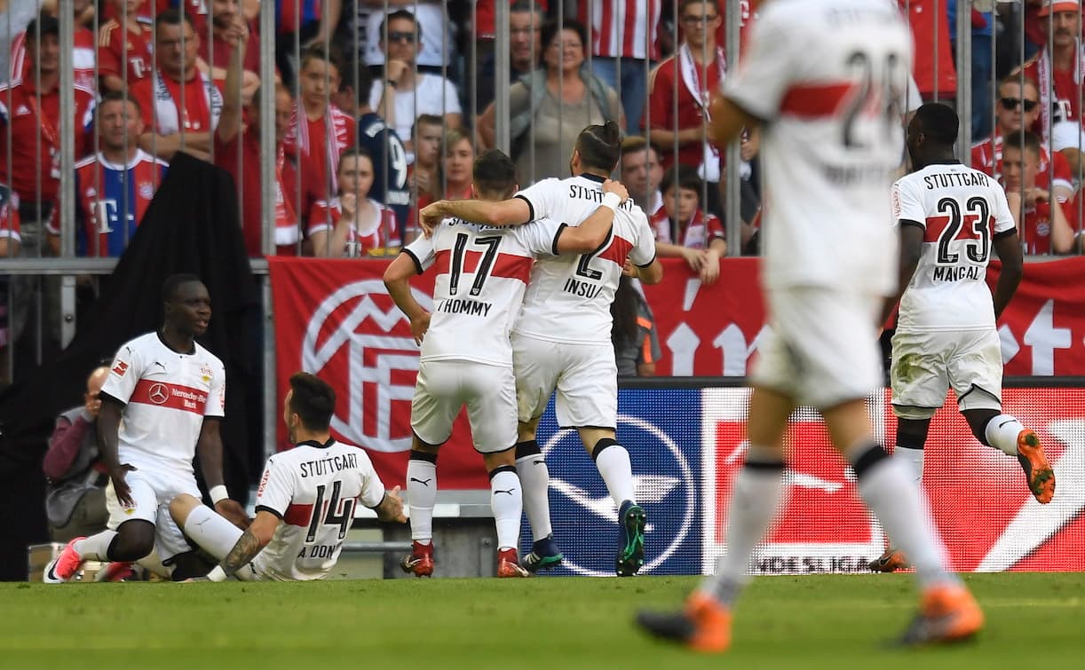 El del Congo llegó al área sin marca y de cabeza mandó la pelota al fondo.