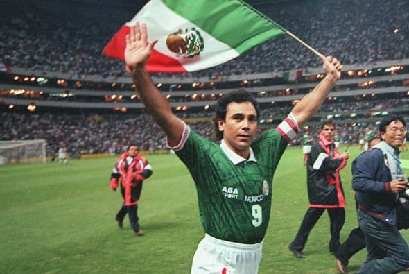 Hugo Sánchez, atacante de México en 1986, jamás pateaba al arco en el calentamiento “para no gastar goles”, algo a lo que se sumaba Gary Lineker, artillero de Inglaterra en 1986 y 1990.