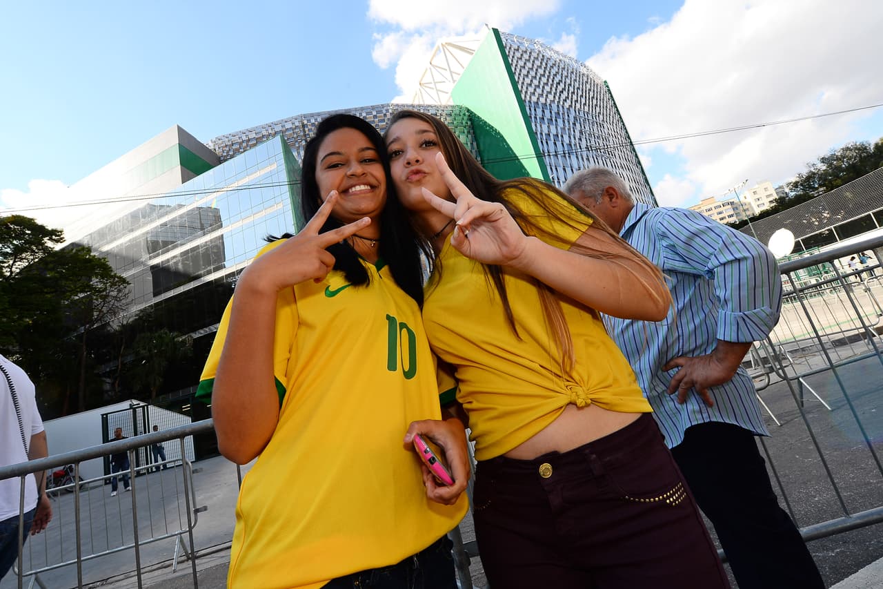 Las bellezas del Brasil vs. México