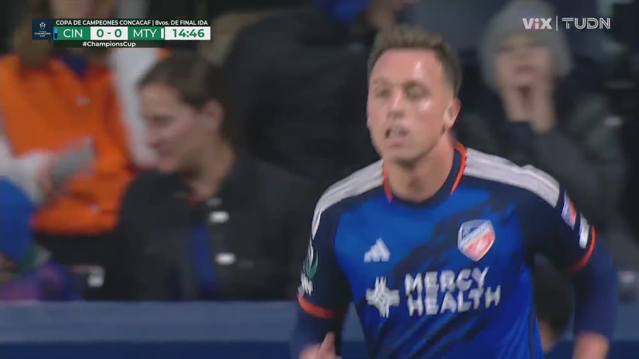 ¡Gol anulado! Baird había marcado, pero estaba en offside