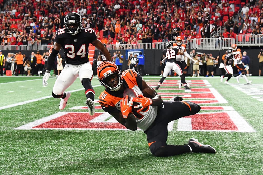 Con siete segundo restando en el partido, Dalton se conectó en pase de 13 yardas con AJ Green para sentenciar el partido 37-36 y silenciar a la fanaticada de los Falcons y arrancarles la victoria.