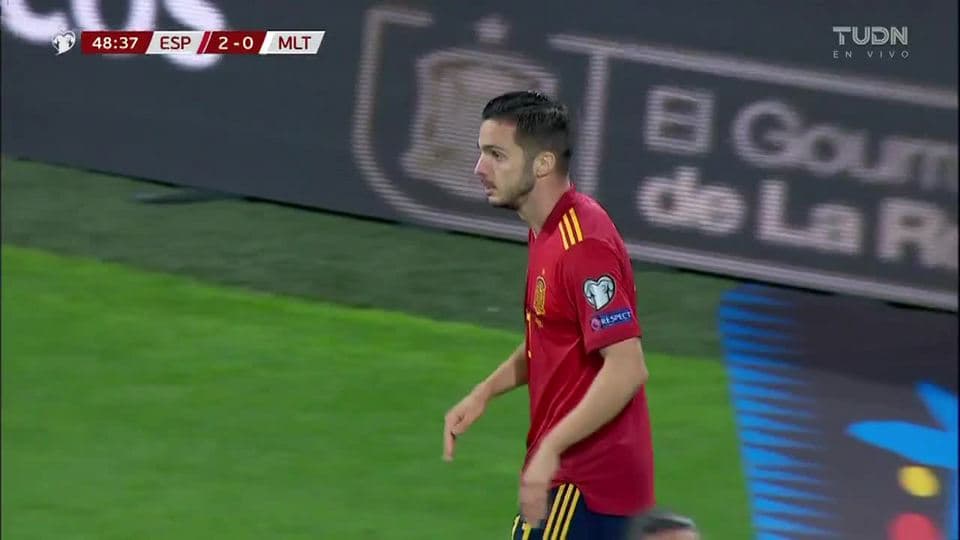 Tiro desviado de Pablo Sarabia