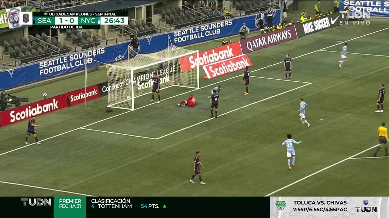 ¡GOL!  anota para New York City FC. Thiago Andrade
