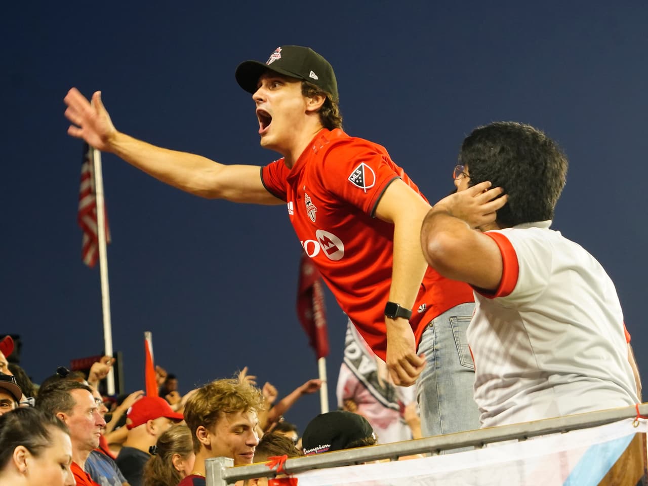 En el BMO Field, Toronto FC y LA Galaxy protagonizaron un vibrante empate 2-2.
<br>