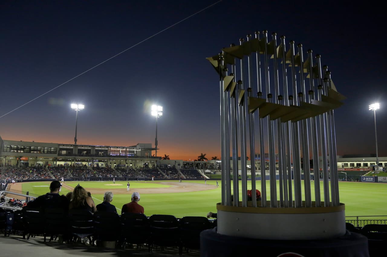 Jugadores de la MLB aprueban postemporada con 16 equipos