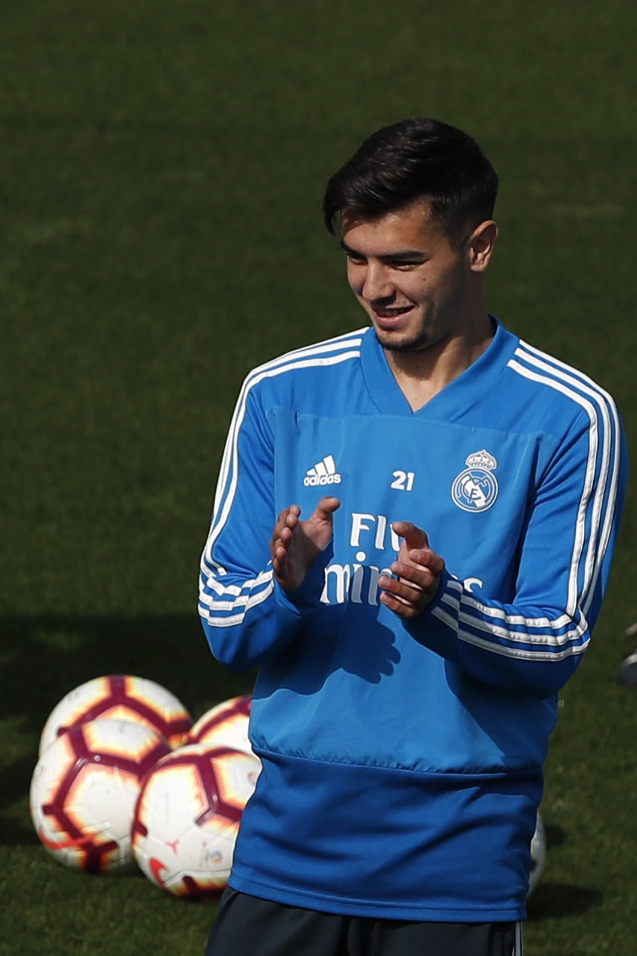 El regreso de Zinedine Zidane como técnico de Real Madrid ha contagiado de alegría, optimismo y una nueva energía a un equipo con una temporada para el olvido, que quiere terminar con buen registro.