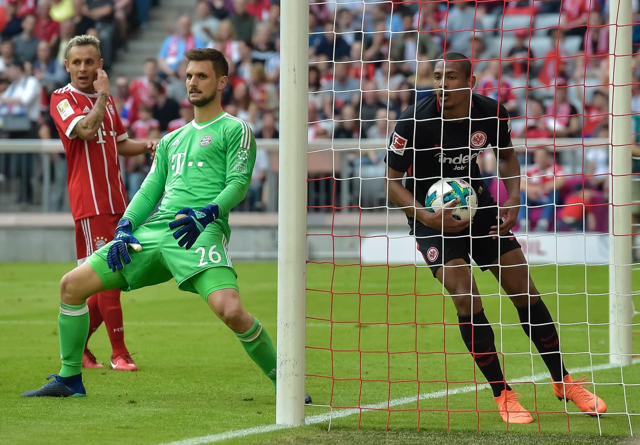 El descuento llegó a los pocos minutos tras un error en el cierre de Mat Hummels que Sebastian Haller aprovechó para mandar el balón al fondo con la rodilla.
