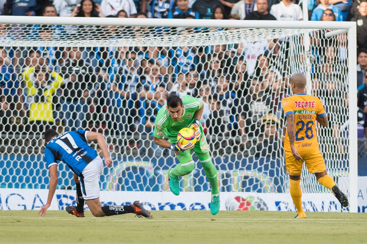 Nahuel Guzmán respondió cuando se le necesitó. El portero argentino ha visto caer su marco en tres ocasiones en el Clausura 2018.