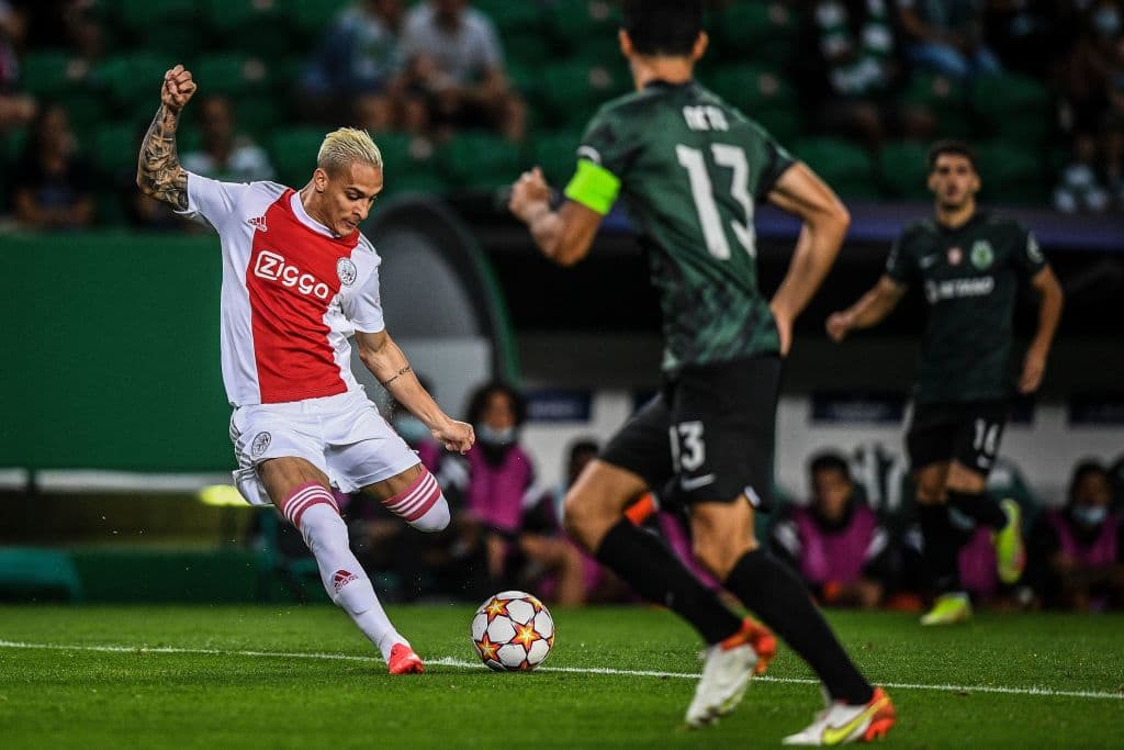 El Ajax solió crecido en su visita al Sporting de Lisboa y terminaron goleando a los locales 1-5.