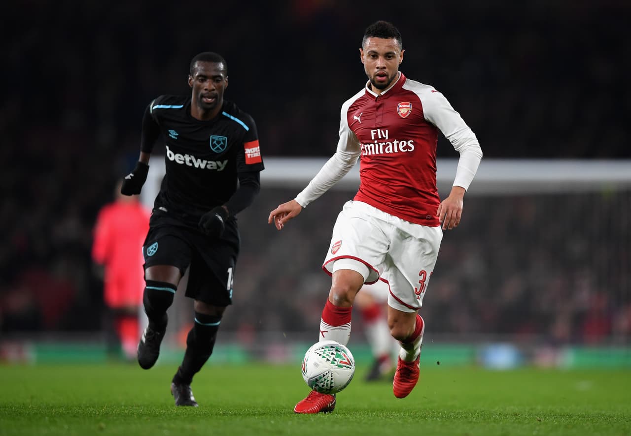 Sin tener al chileno Alexis Sánchez o al alemán Mesut Ozil en cancha, Arsenal buscó mantener el dominio en el segundo tiempo.