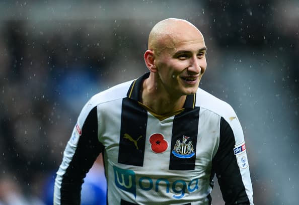 Shelvey llegó al Newcastle procedente del Swansea City.