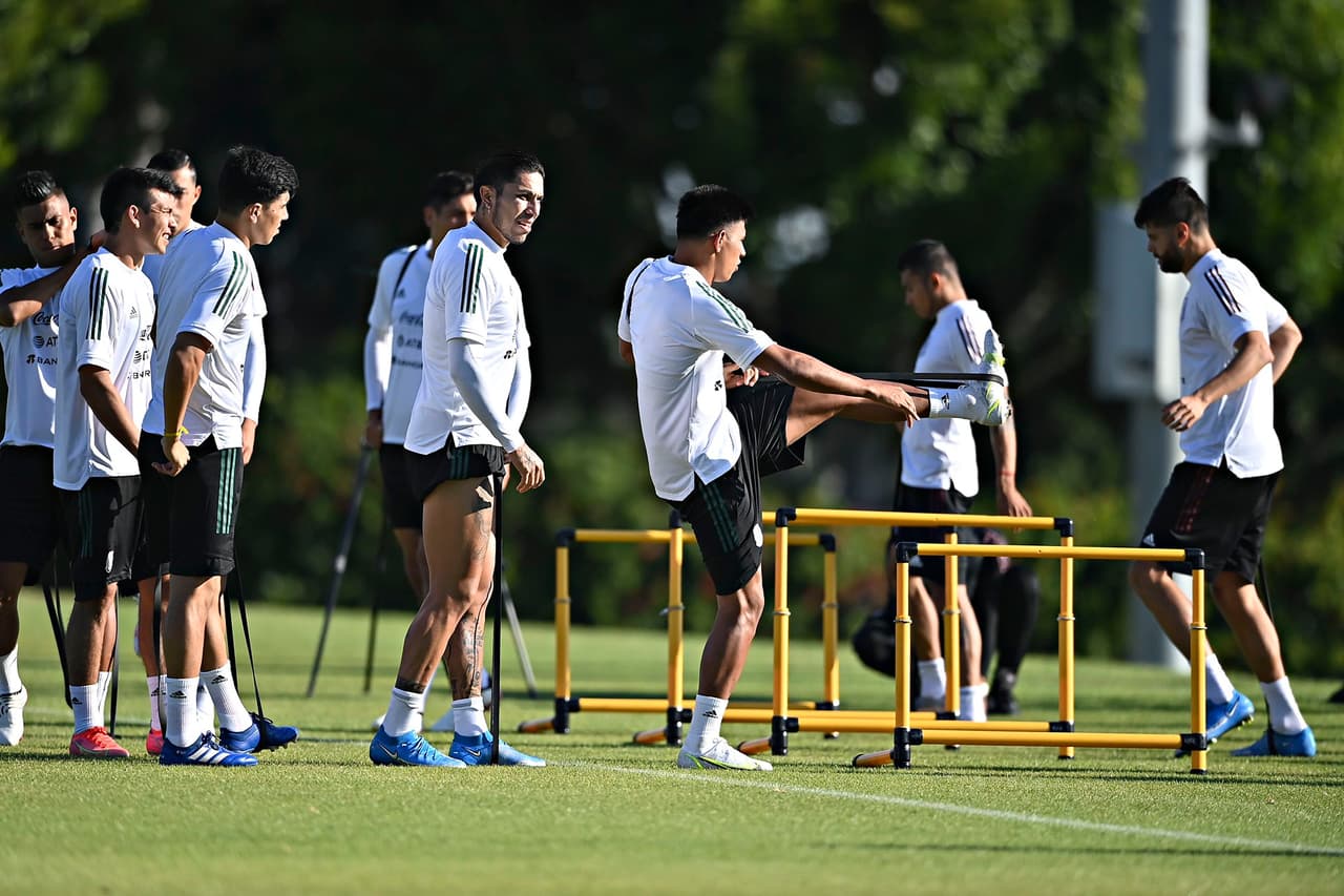 La alineación que alista México en el debut de Funes Mori
