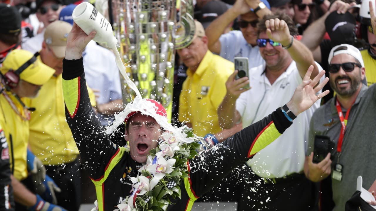 Simon Pagenaud le dio el triunfo a la escudería Penske, que cumple 50 años en la carrera.
